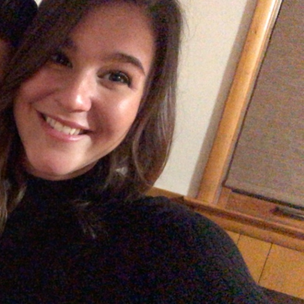 Meet your Posher, Andrea